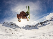 开云官方app入口-卡瓦哈尔惊艳四座，AC米兰险胜土耳其彰显欧冠血性