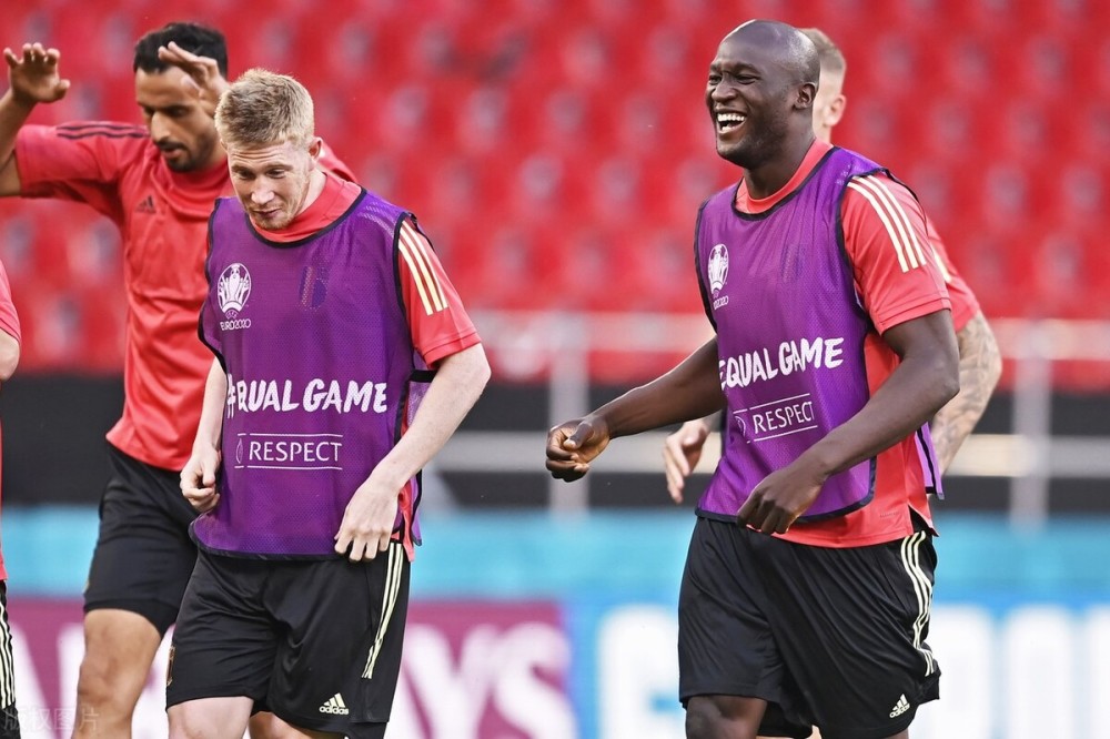 丹麦绝杀比利时，马夏尔制霸全场