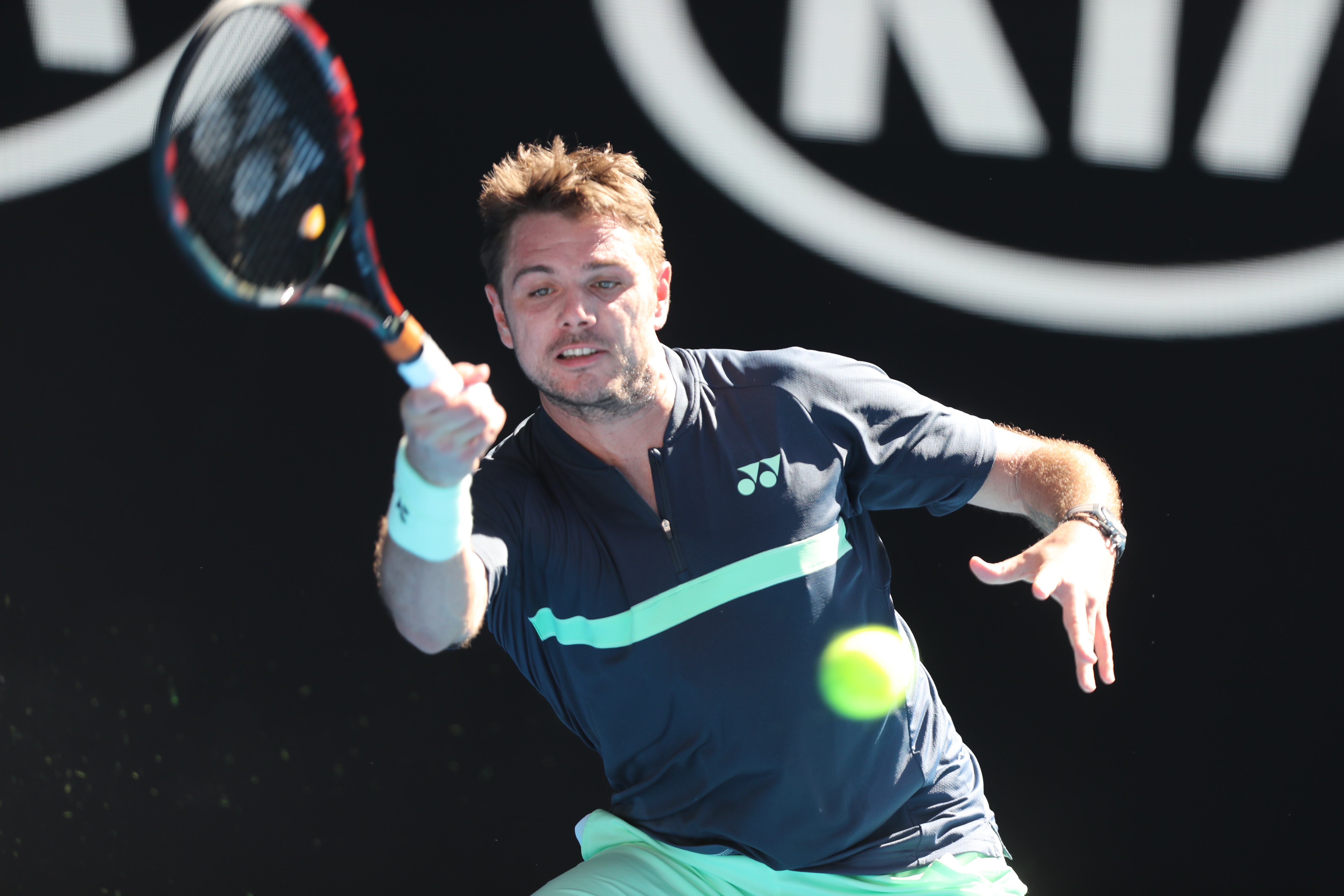 包含法国网球队爆冷日本网球队，瓦林卡爆发神勇的词条