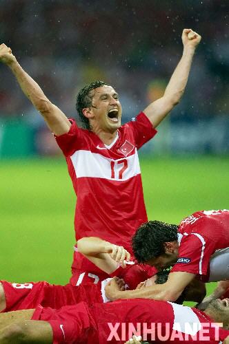 美国力挫对手，晋级形势一片向好的简单介绍