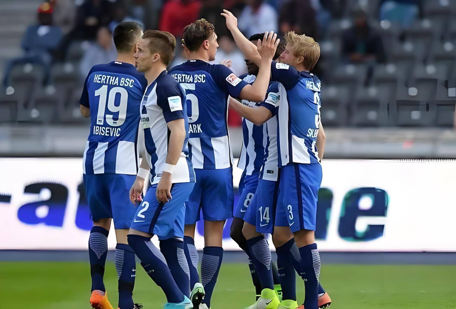 柏林联队主场不敌劲敌，遭遇败局的简单介绍