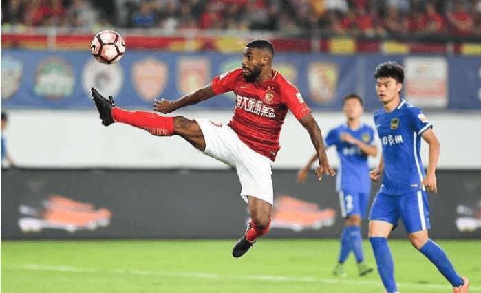 关于真正大赛三分沸腾，外援大放异彩当之无愧的信息