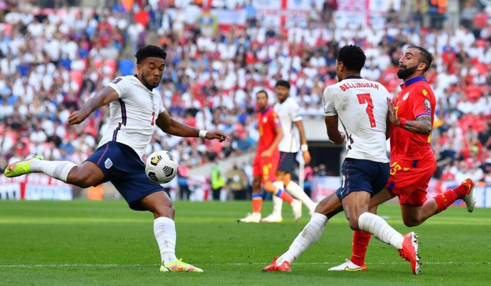 关于老鹰队巨星状态回勇，带队取得连胜的信息