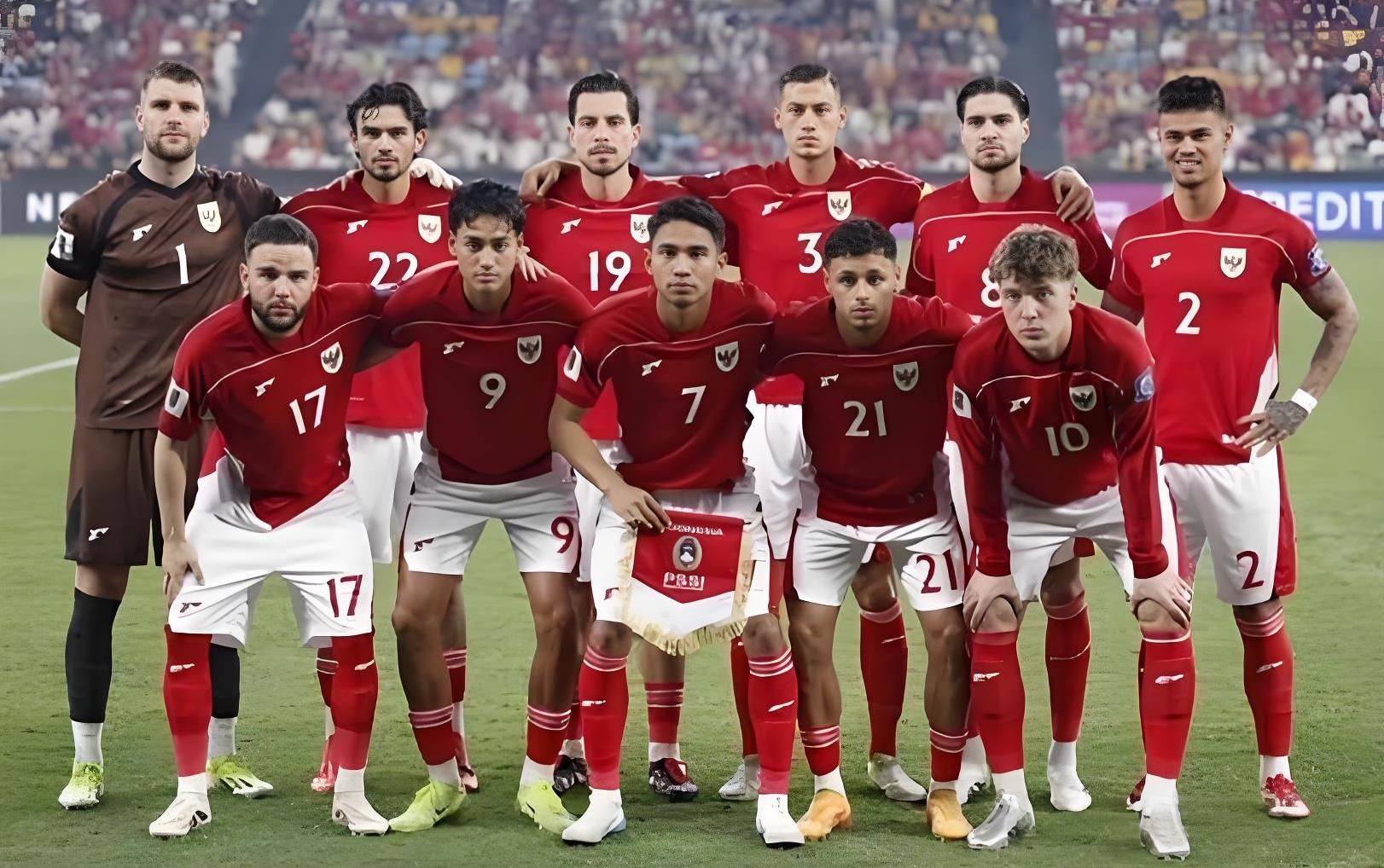 包含国际足球比赛中球队之间打响硬仗的词条