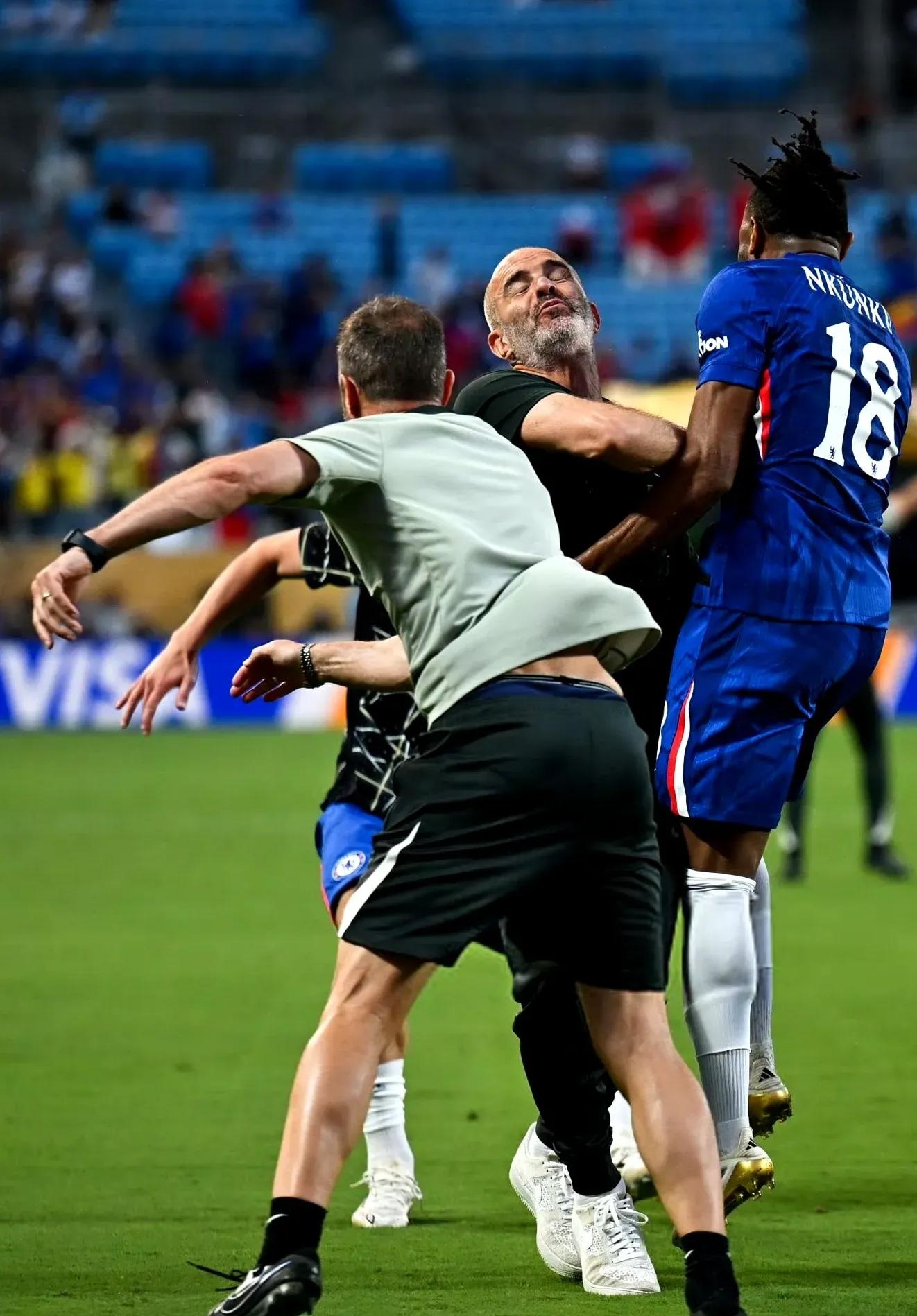 关于罗马队在主场比赛中激战获胜，士气高昂的信息