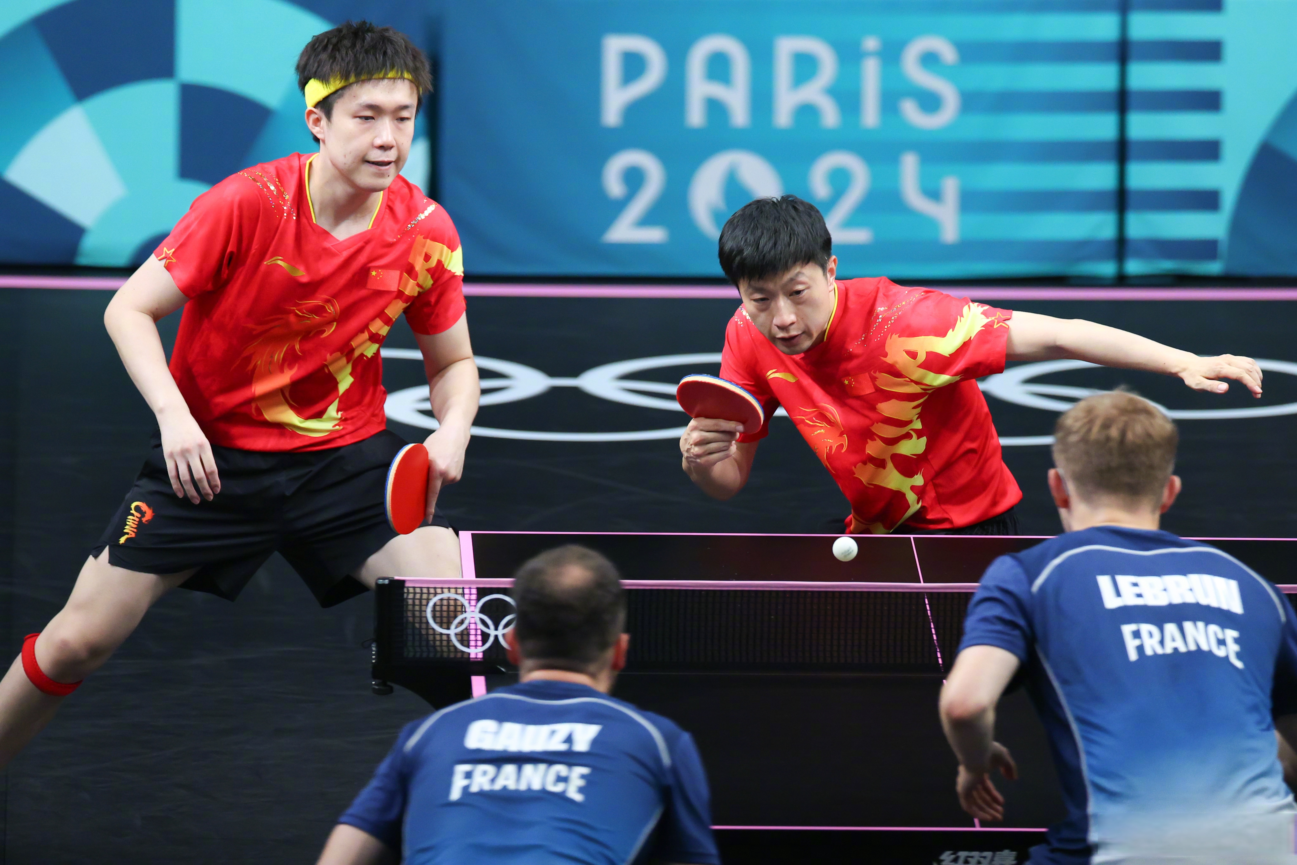 包含日本乒乓球队翻盘法国乒乓球队，马龙关键制胜的词条