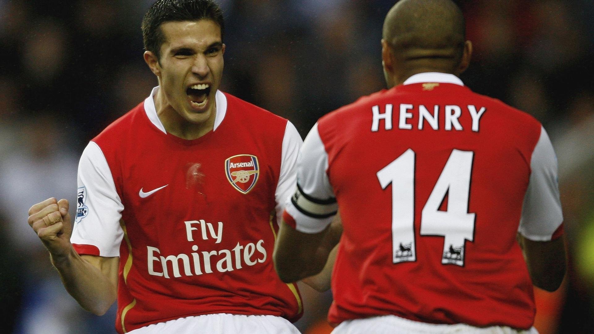 范戴克一夫当关，勒沃库森防线坚如磐石，乌克兰锋线无功而返