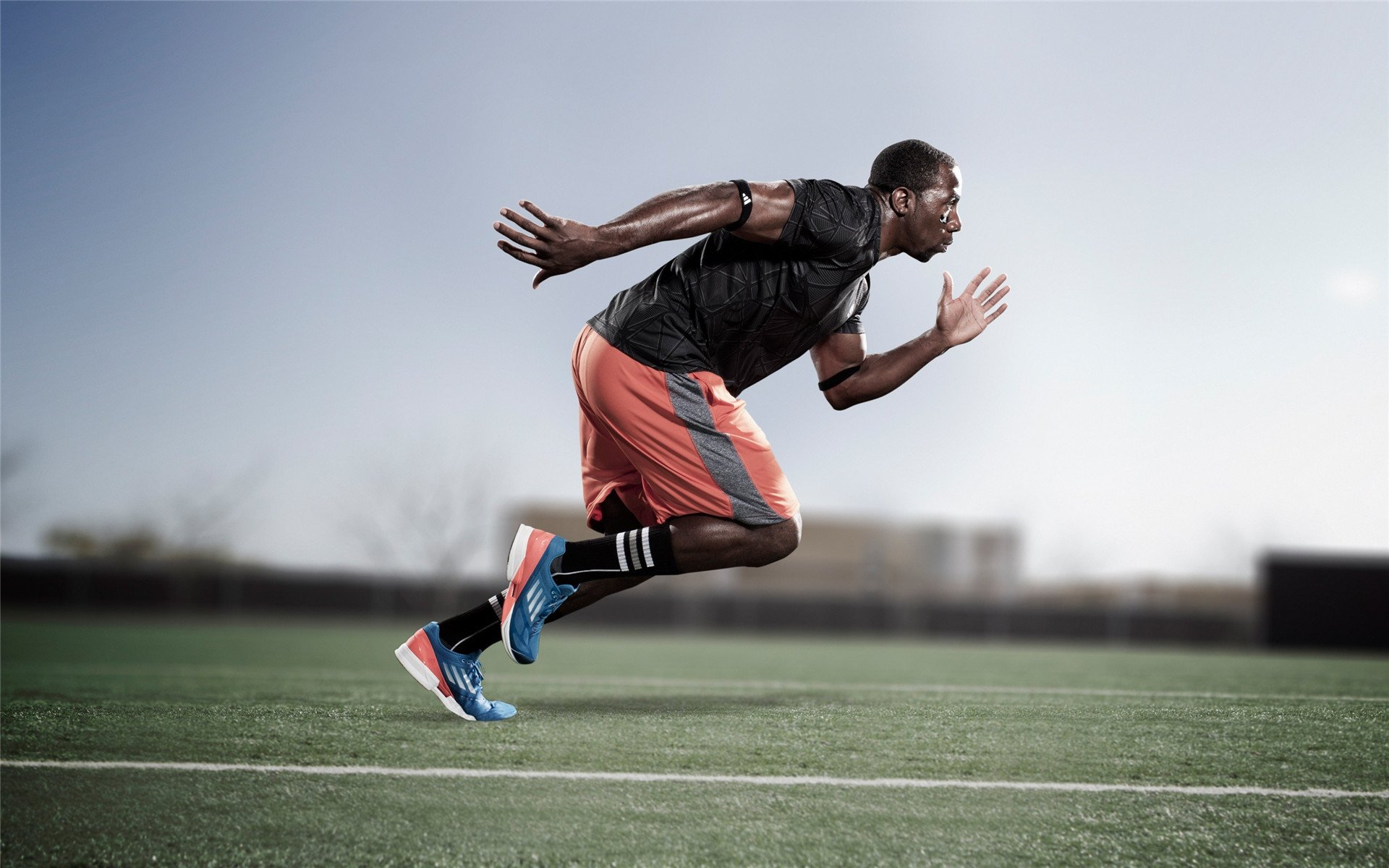 跨界主宰，篮网击溃凯尔特人，保罗在欧冠半决赛接管比赛